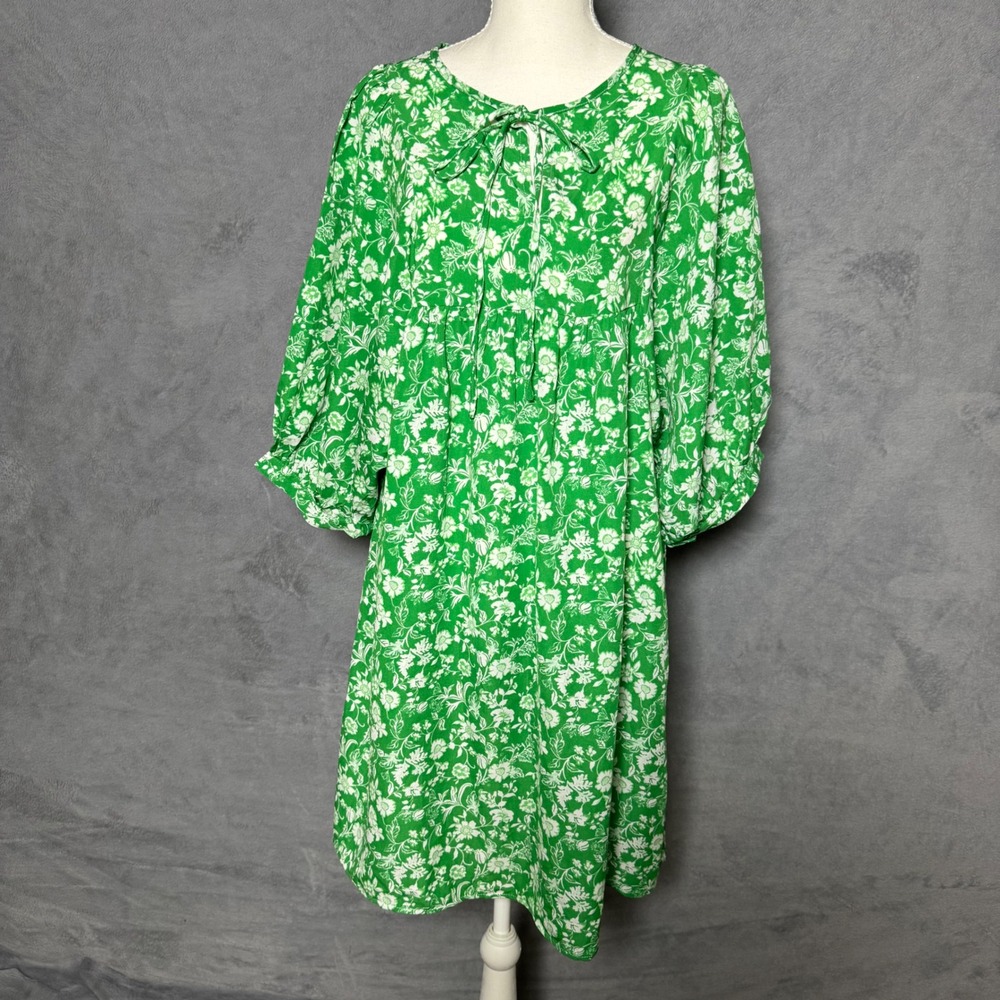 Dokotoo Size M NWT Green Floral Babydoll Mini Dress Cottagecore Boho